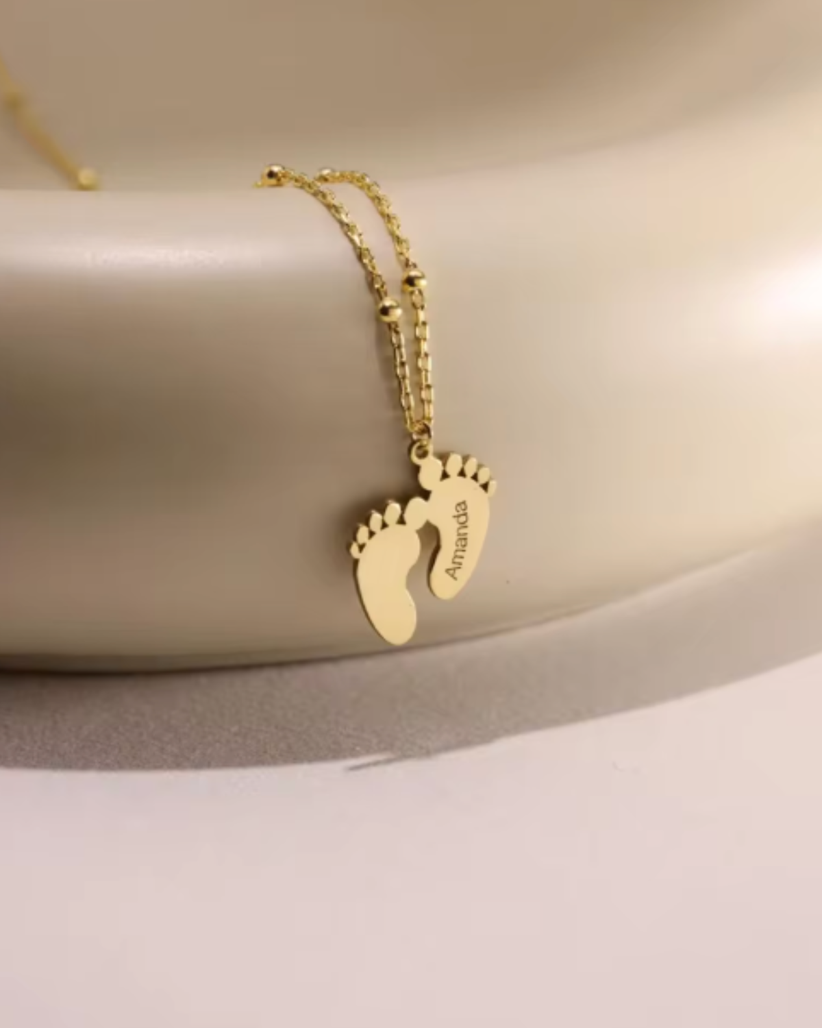 Solène Women's Custom Engraved Mom Necklace, Baby Footprint Necklace