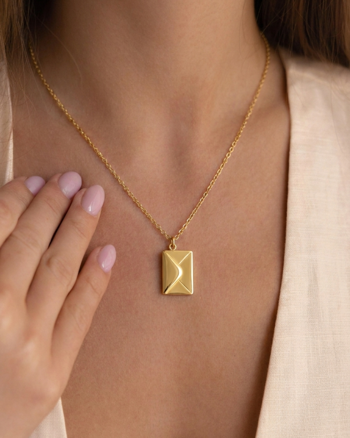 Bianca Women's Custom Engraved Gold Locket Necklace