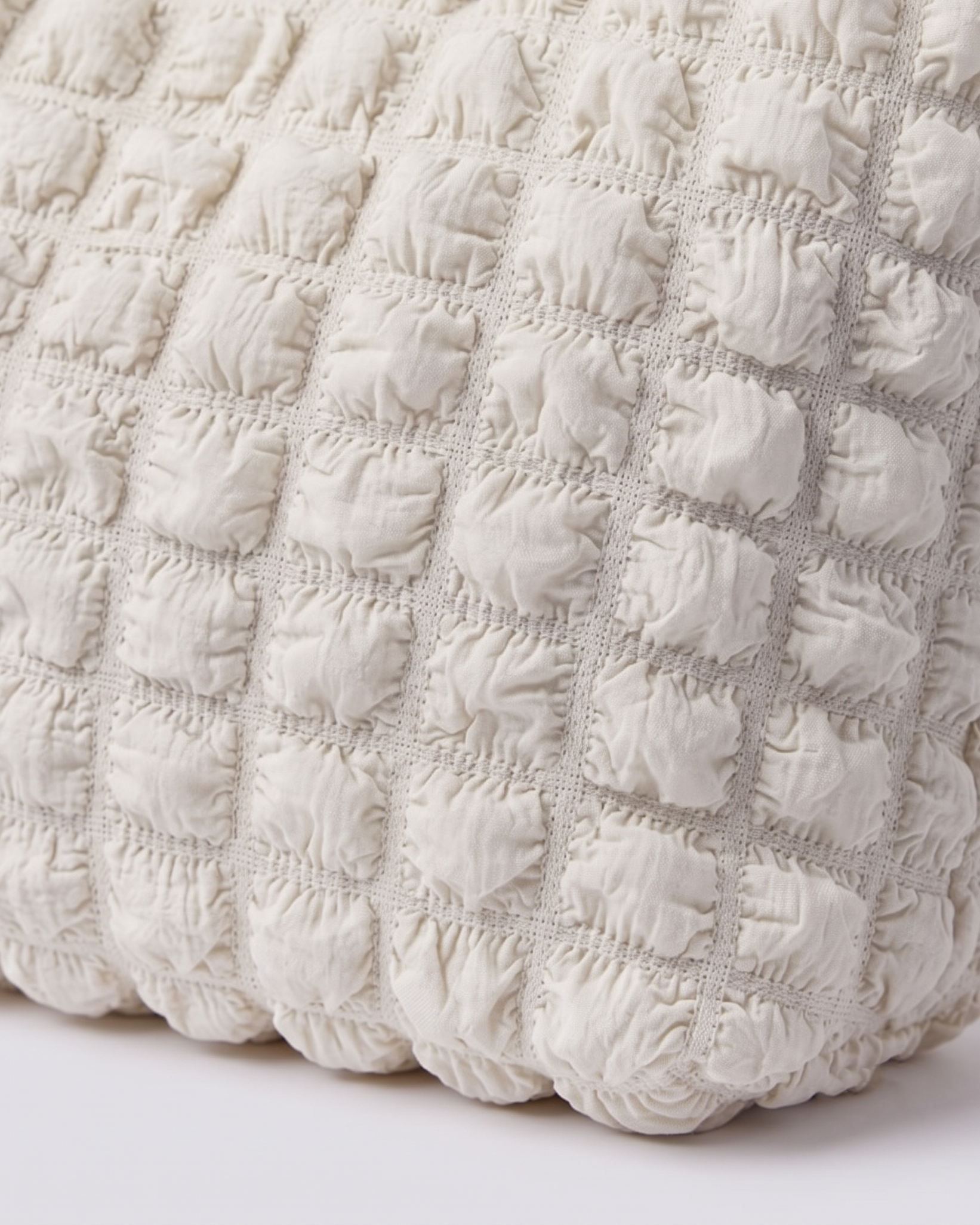 Marguerite Quilted Shoulder Bag - White