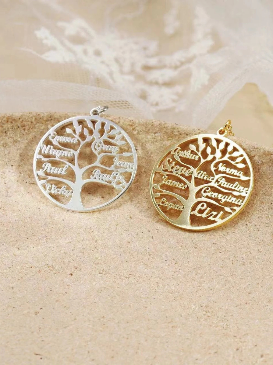 Sere Women's Custom Family Tree Name Necklace