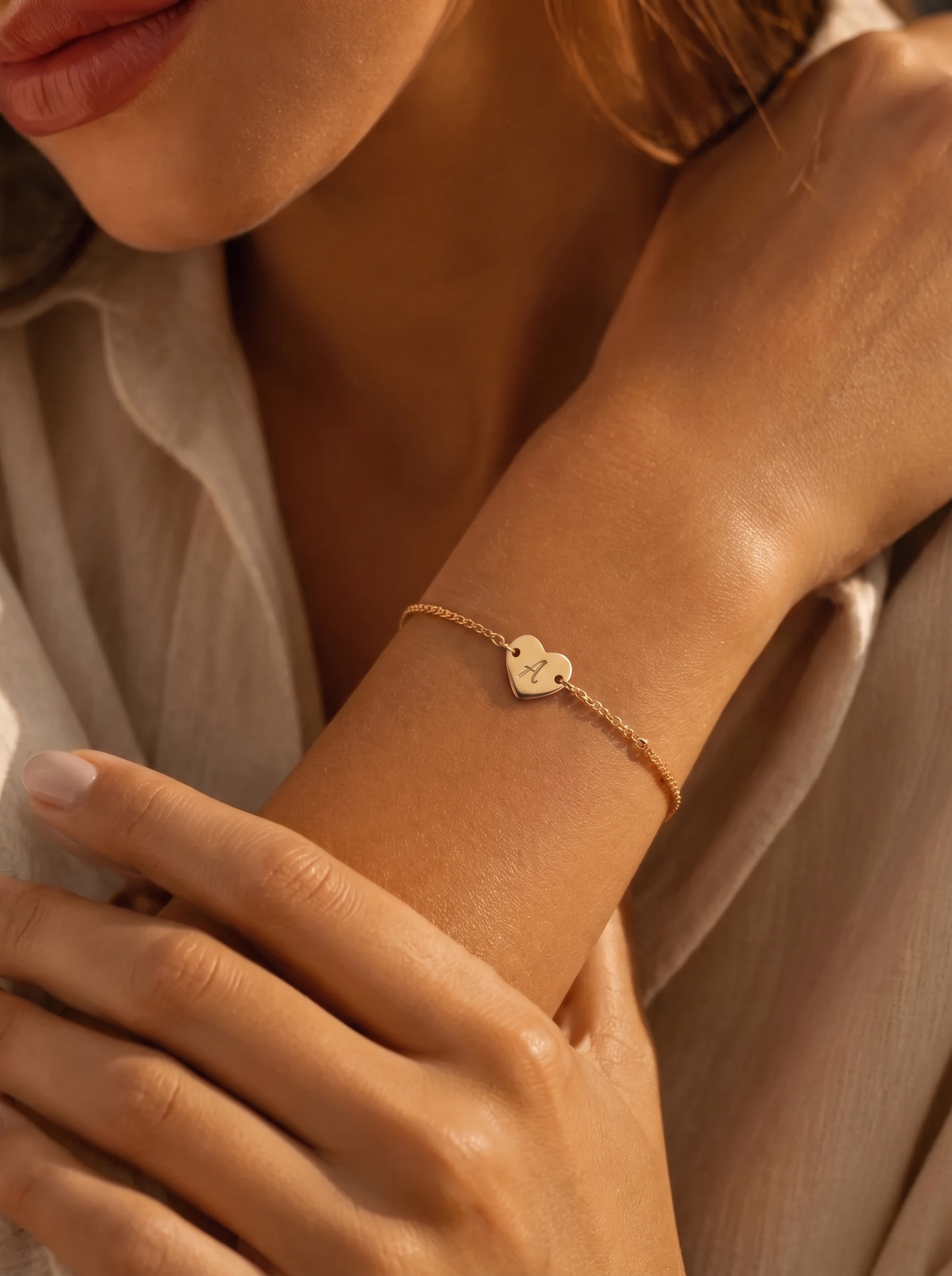 Adèle Women's Heart Bracelet, Gold Chain Bracelet