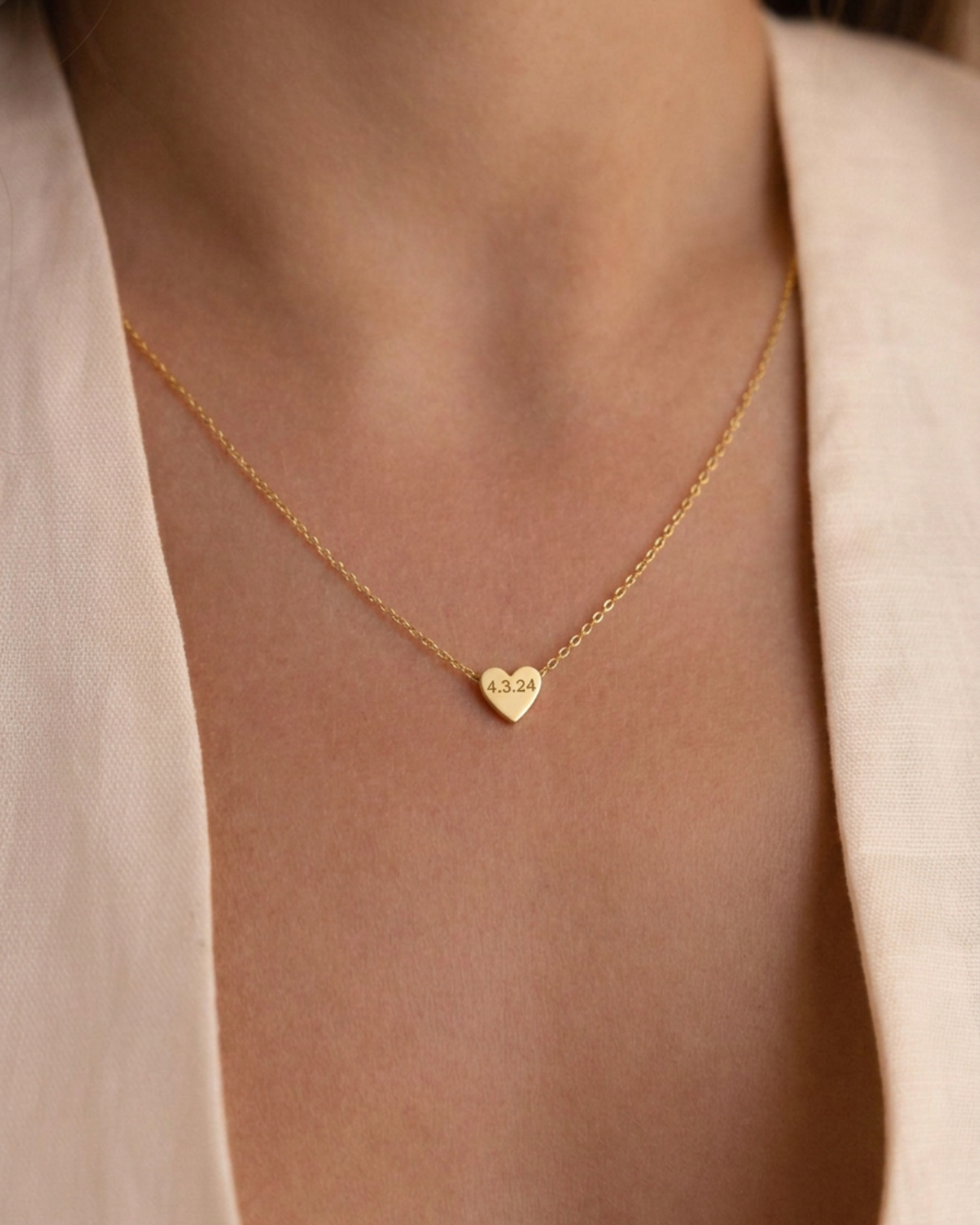 Alessia Women's Custom Engraved Gold Heart Necklace