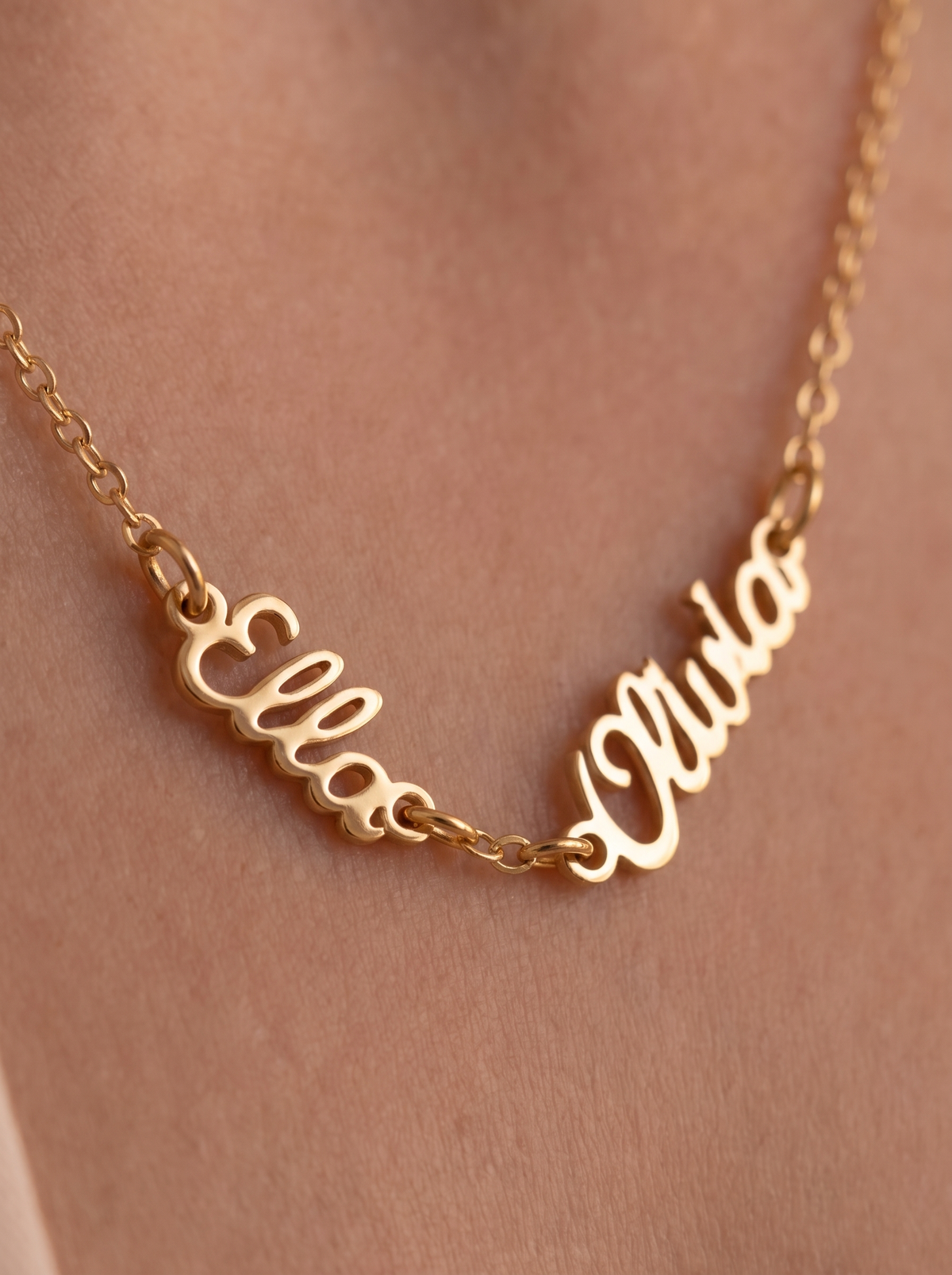 Simone Women's Custom Cursive Name Necklace