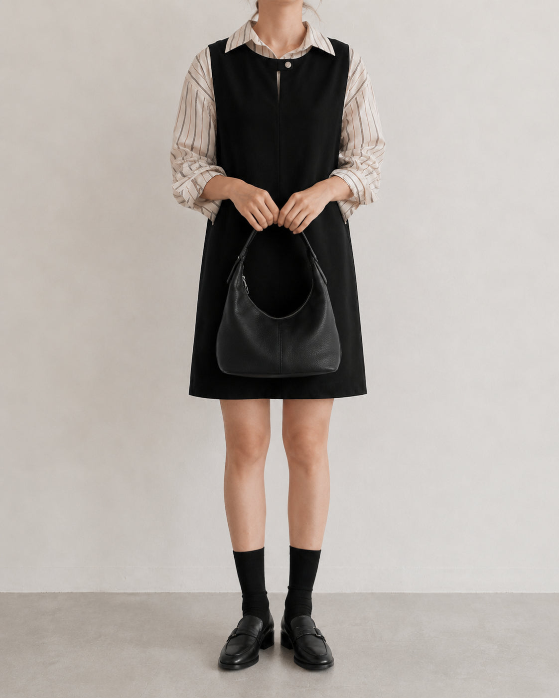 Vintage Pebbled Hobo Shoulder Bag - Black